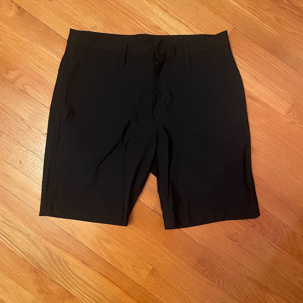 Z by Zella black 8.5 in Inseam Golf Shorts - 33W